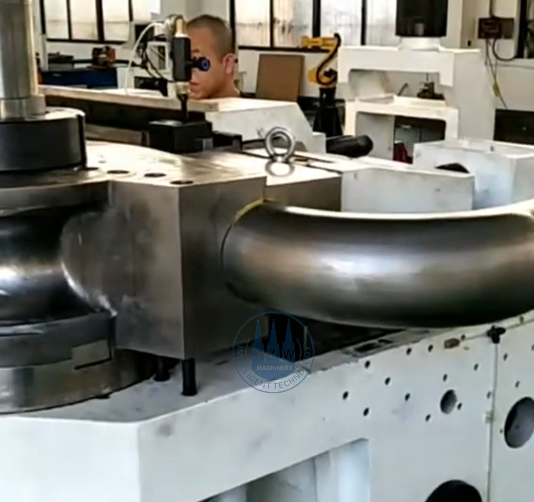 CNC130-2A-1S数控弯管机